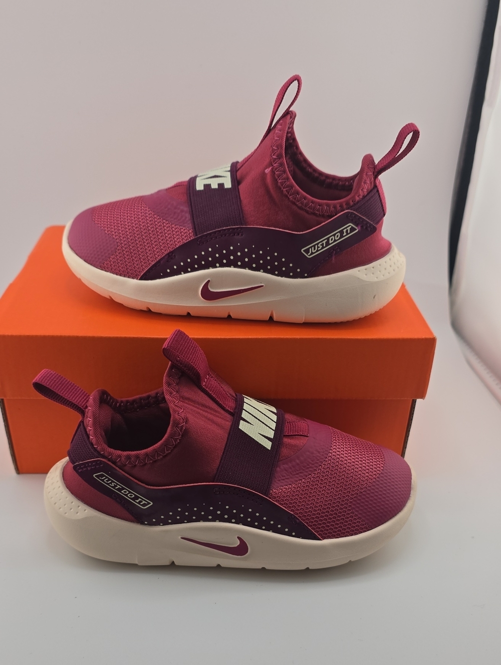 Nike Flex Runner 4GS  Bordeaux/Guava Ice/Sweet Beet Size 9C - Picture 9 of 14